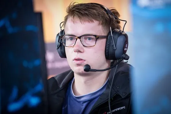 Photo credits: wiki.teamliquid.net