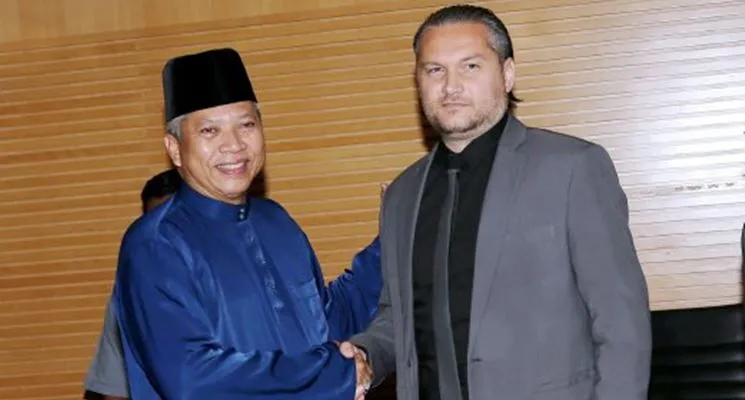 Photo Credit: ammboi.com